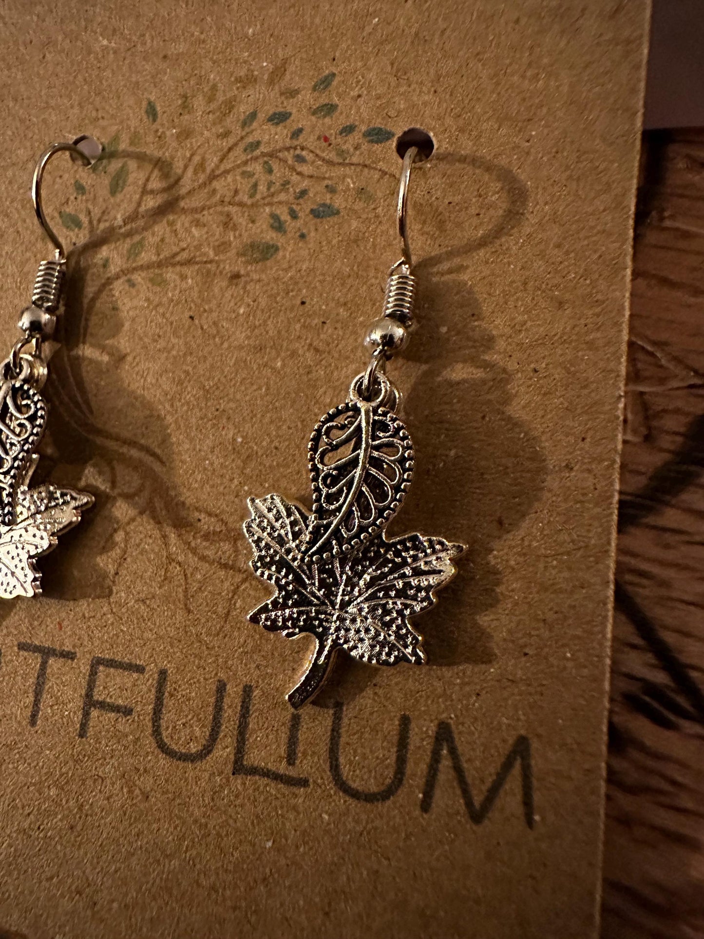 Autumn Oak Leaf Earrings – Hypoallergenic Dangle Jewelry for Sensitive Ears – Pewter Finish Gift for Women
