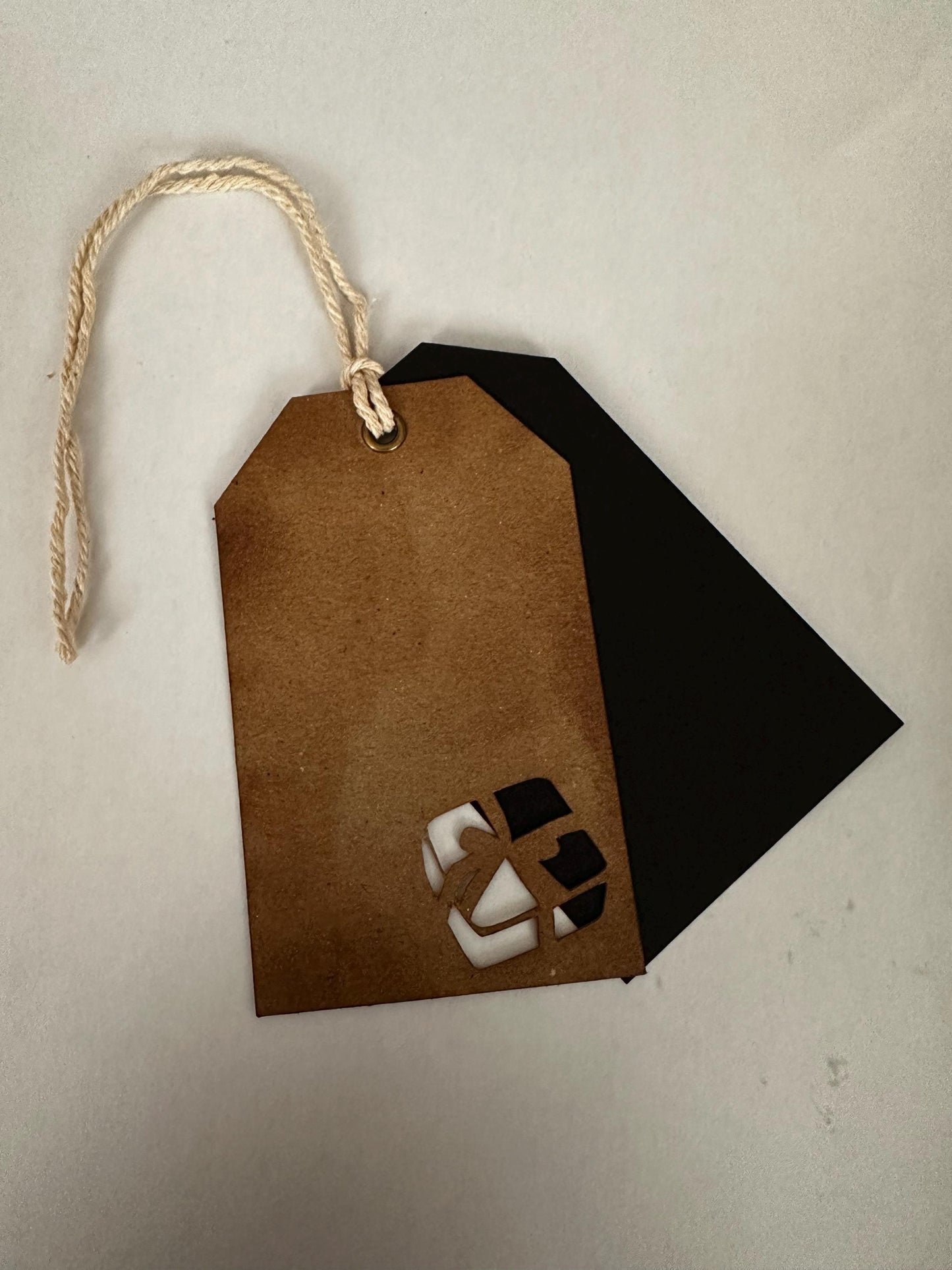 The "Xmas Present Cut Out" Gift Tag