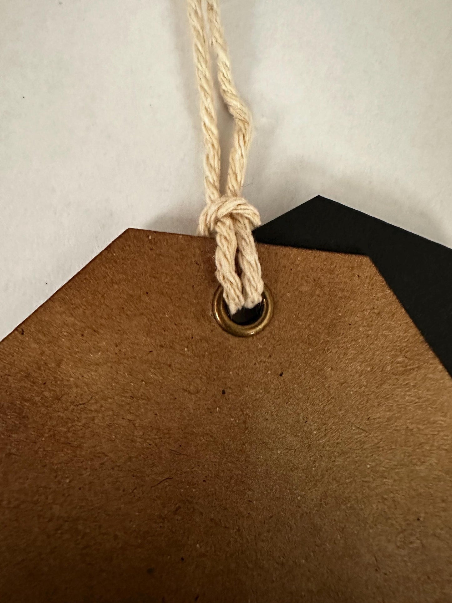 The "Xmas Present Cut Out" Gift Tag