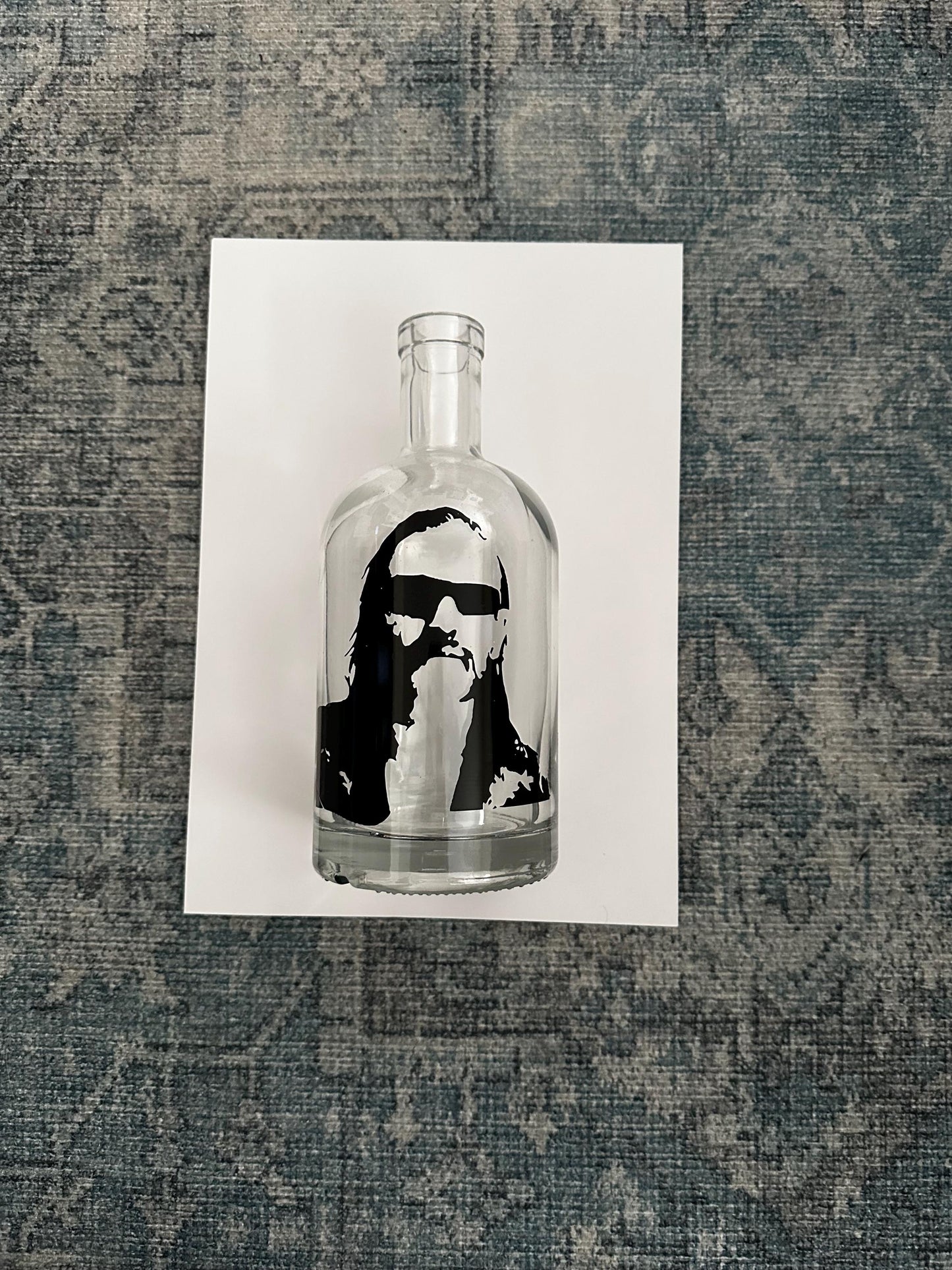 Lemmy Kilmister Tribute Glass Bottle – Handmade Motorhead Rock Memorabilia with Bottle Silhouette Art