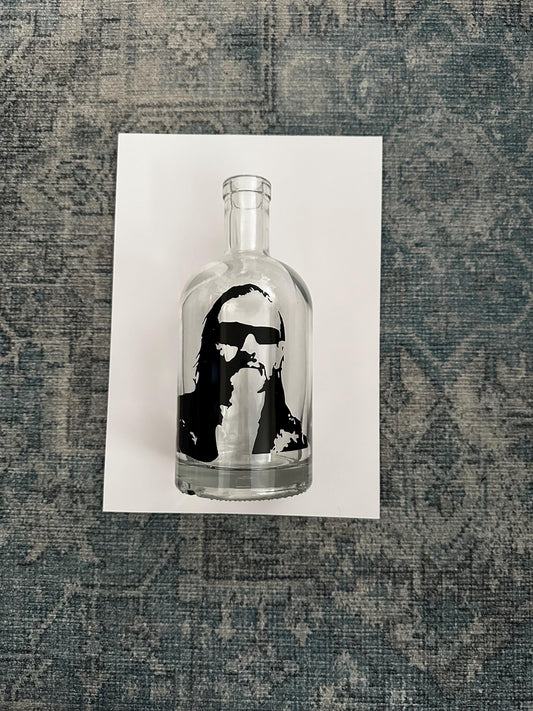Lemmy Kilmister Tribute Glass Bottle – Handmade Motorhead Rock Memorabilia with Bottle Silhouette Art